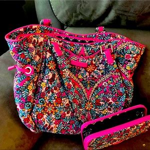 Vera Bradley large tote and wallet